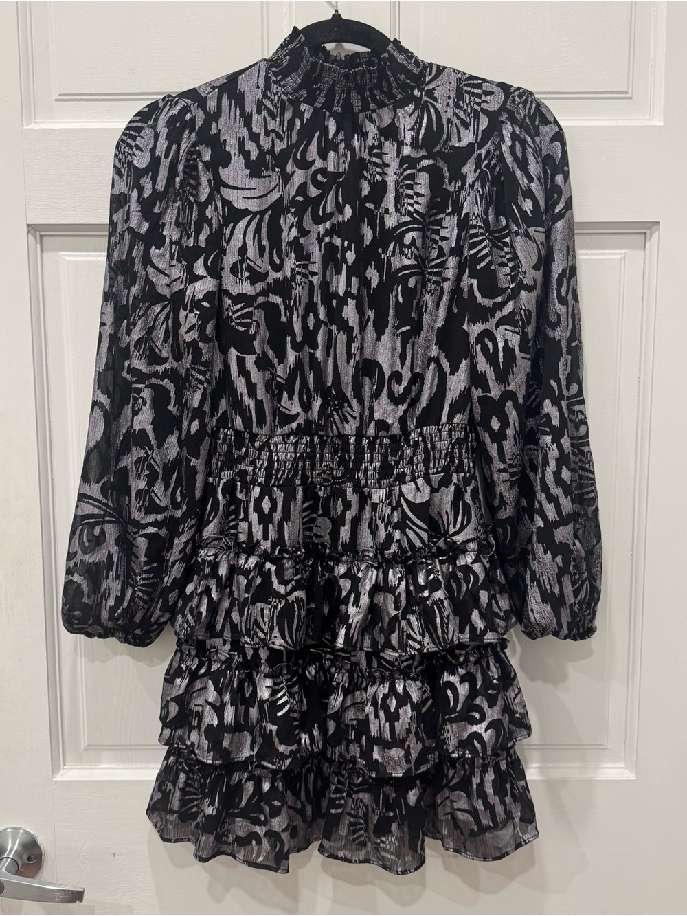 1.STATE Metallic Silver Black Ikat Mock Neck Ruffle Mini Dress XS Party Holiday